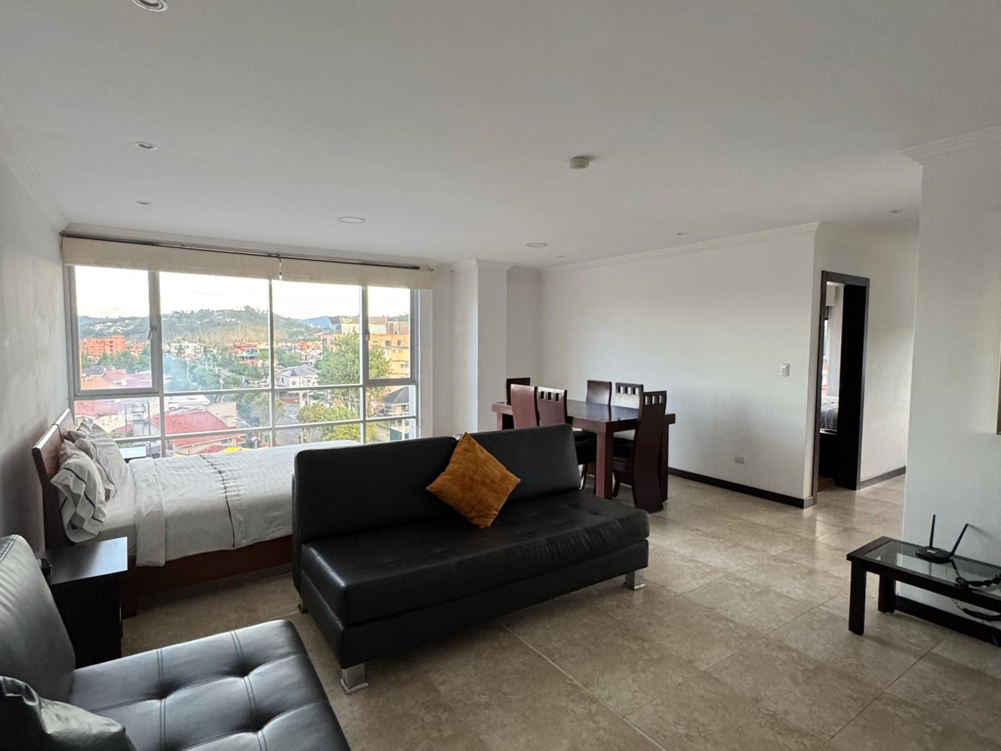 Gaviota Apartments & Suites Cuenca Luaran gambar
