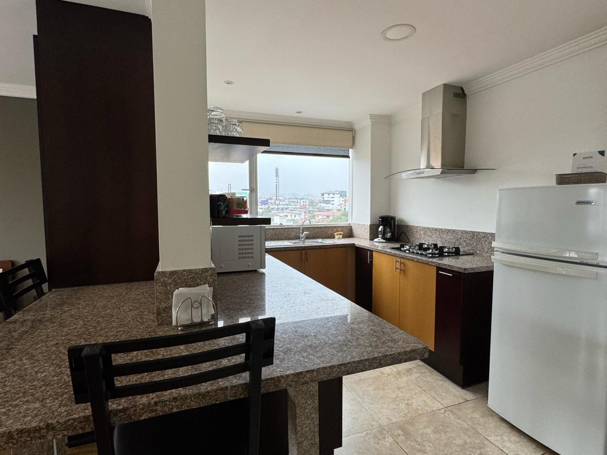 Gaviota Apartments & Suites Cuenca Luaran gambar